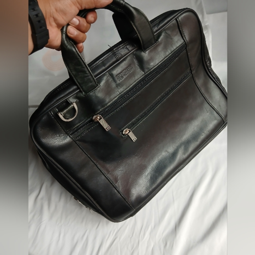 Kenneth Cole Reaction Men's  Black Leather Bag